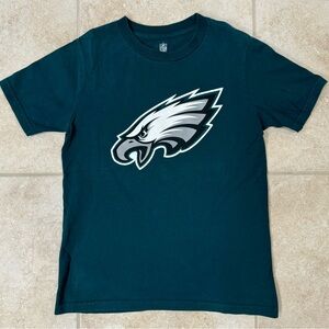 Philadelphia Eagles Youth T-Shirt 
Size: Youth Small (8)
Color: Green/White